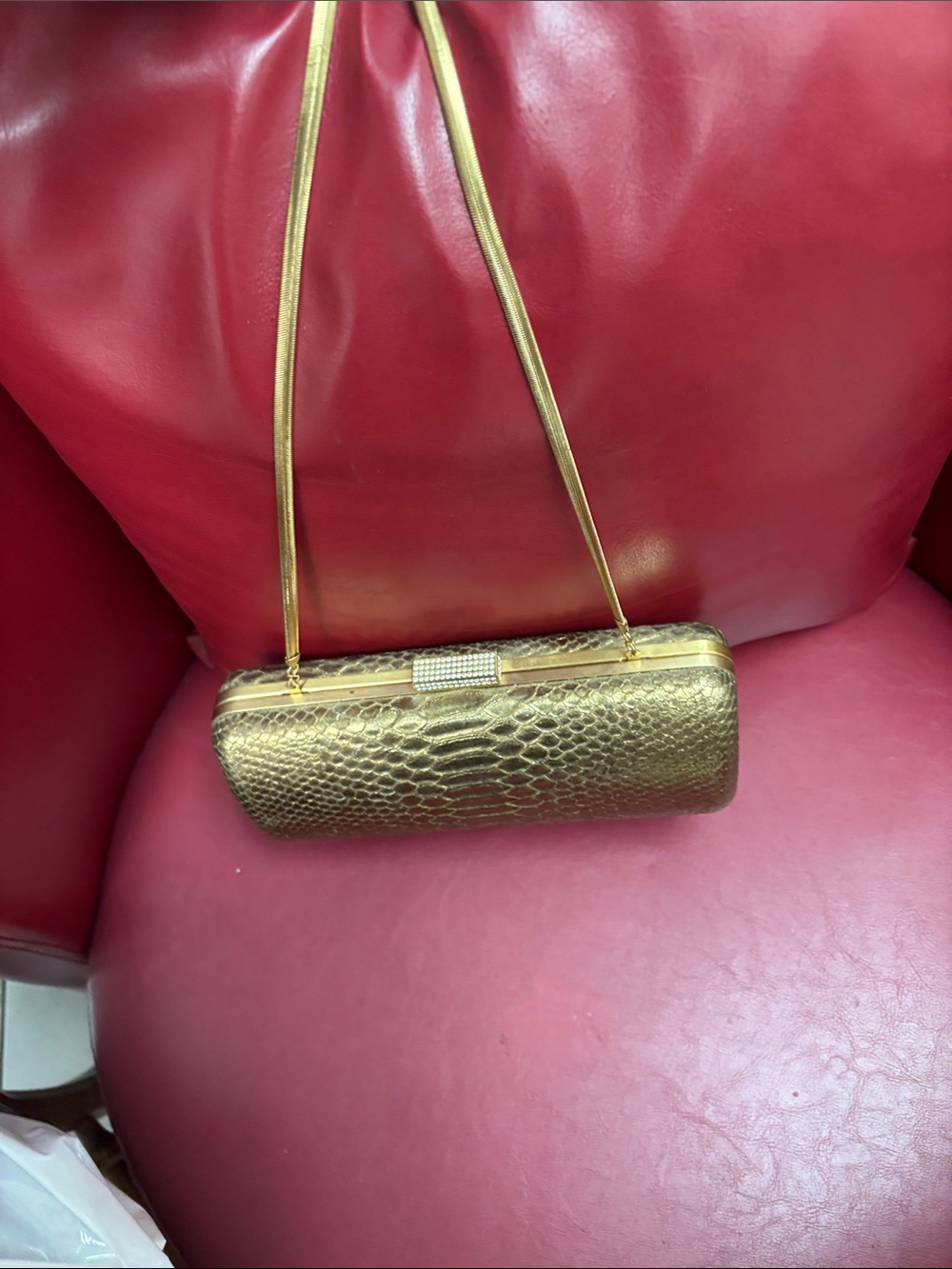 Metallic Gold Card & Key Holder with Crystal Accent- NWOT-012 8-12-26